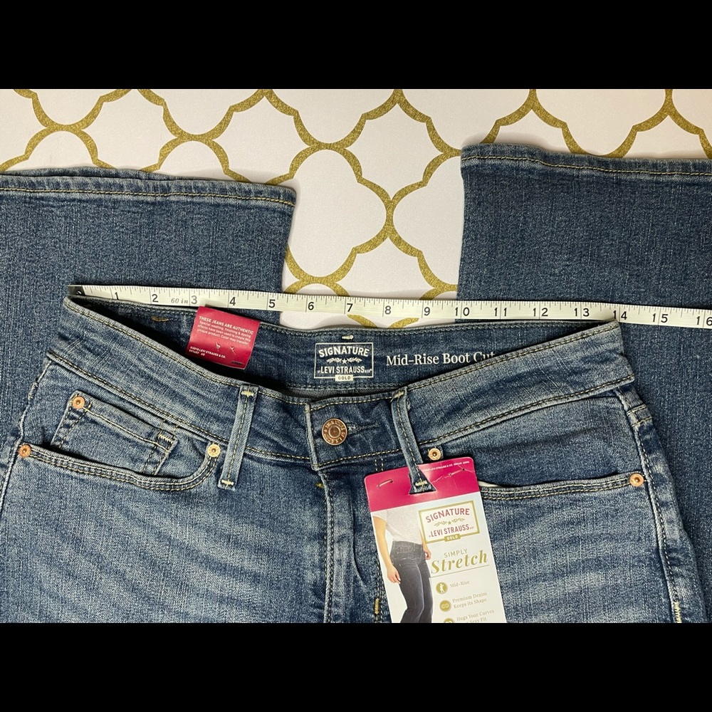 Levi Strauss Mid-Rise Boot Cut 8M (NWT) - Picture 4 of 6